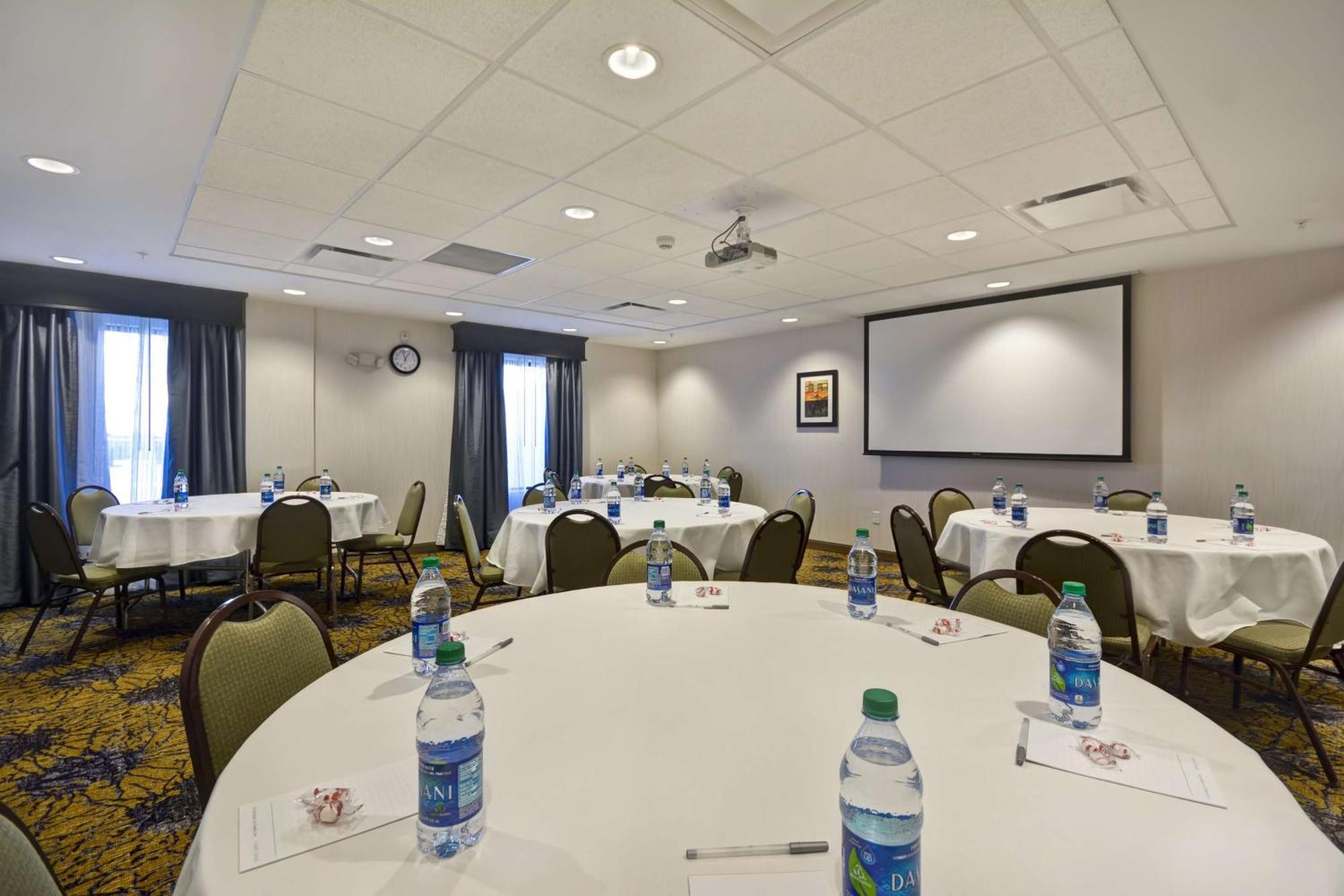 Hampton Inn & Suites Detroit/Warren Ngoại thất bức ảnh