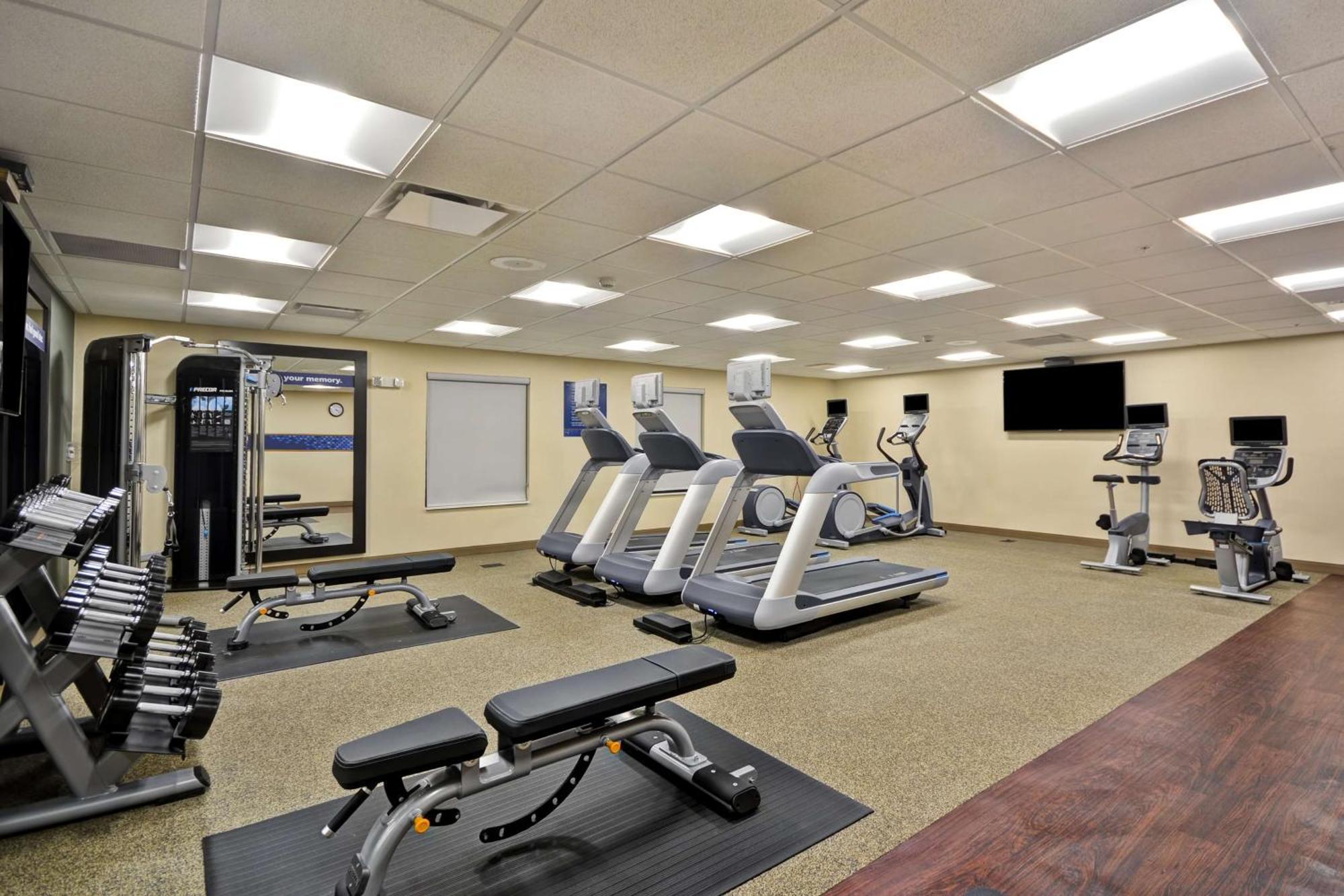 Hampton Inn & Suites Detroit/Warren Ngoại thất bức ảnh