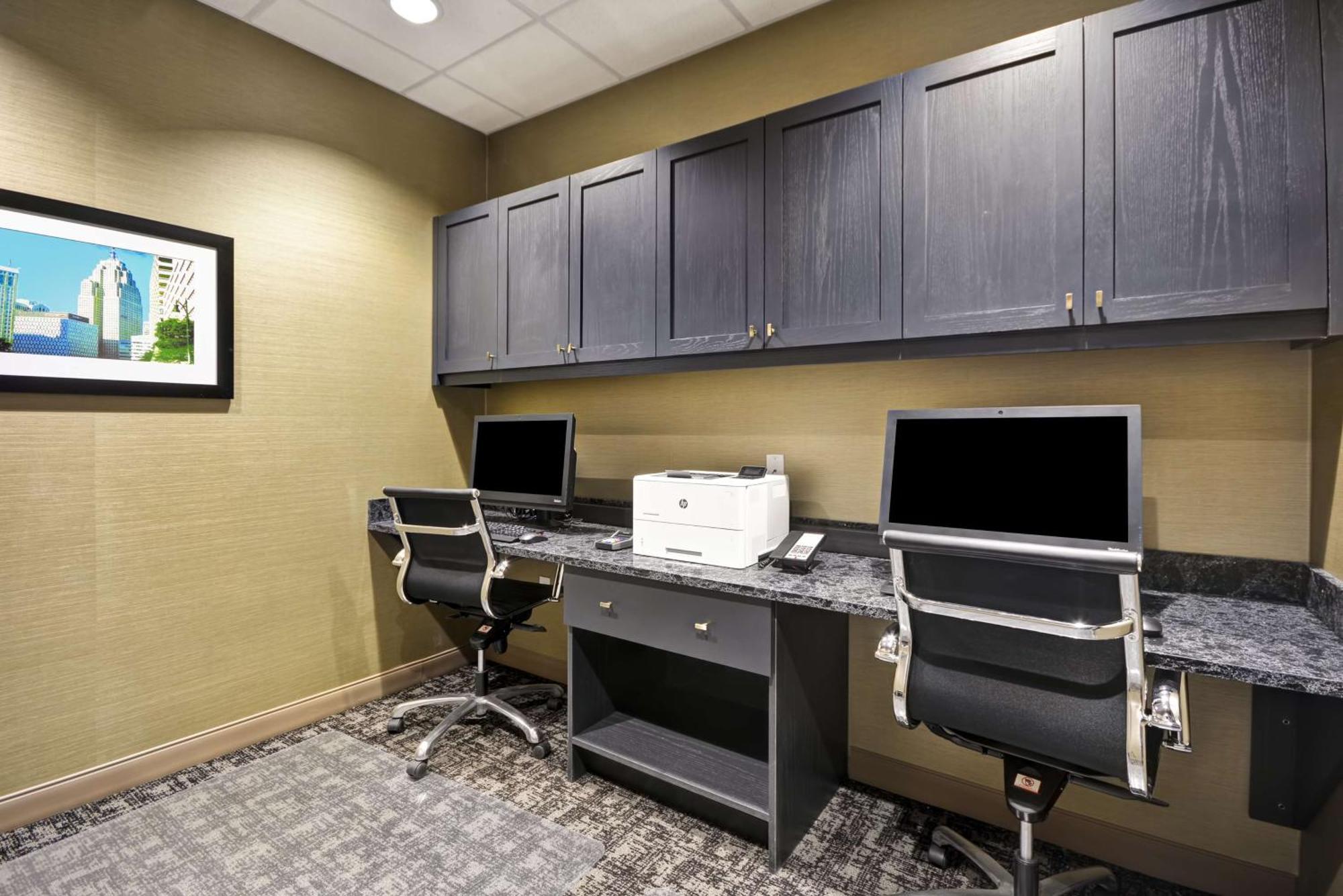 Hampton Inn & Suites Detroit/Warren Ngoại thất bức ảnh