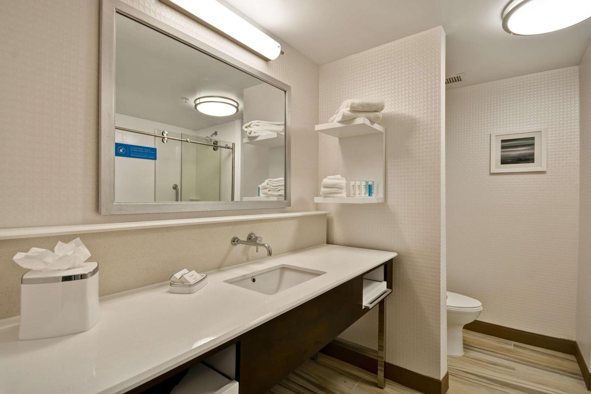 Hampton Inn & Suites Detroit/Warren Ngoại thất bức ảnh