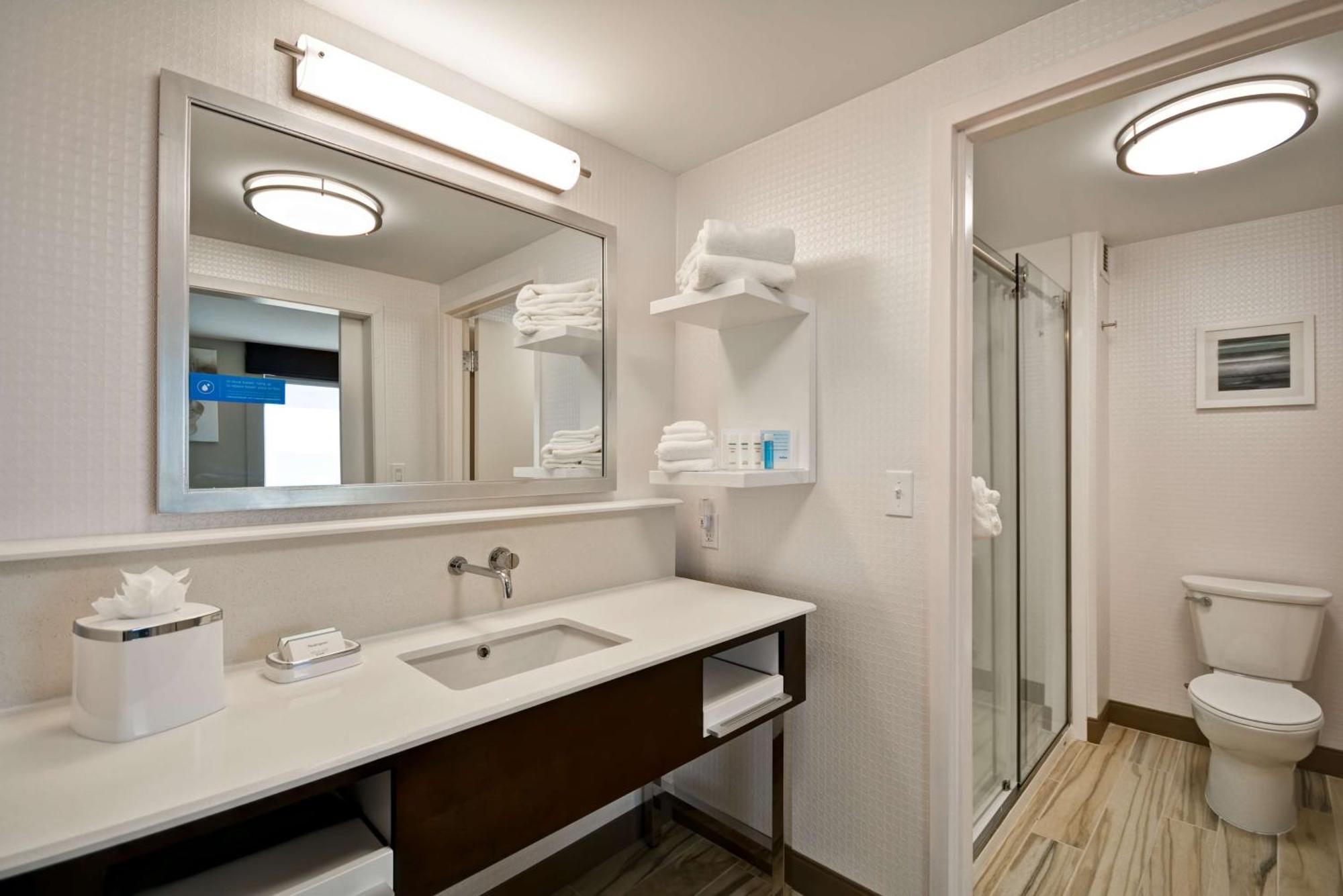 Hampton Inn & Suites Detroit/Warren Ngoại thất bức ảnh